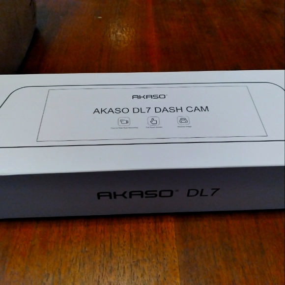 Akaso Mirror Dash Cam with Backup Camera (Model: DL7) - Picture 1 of 4